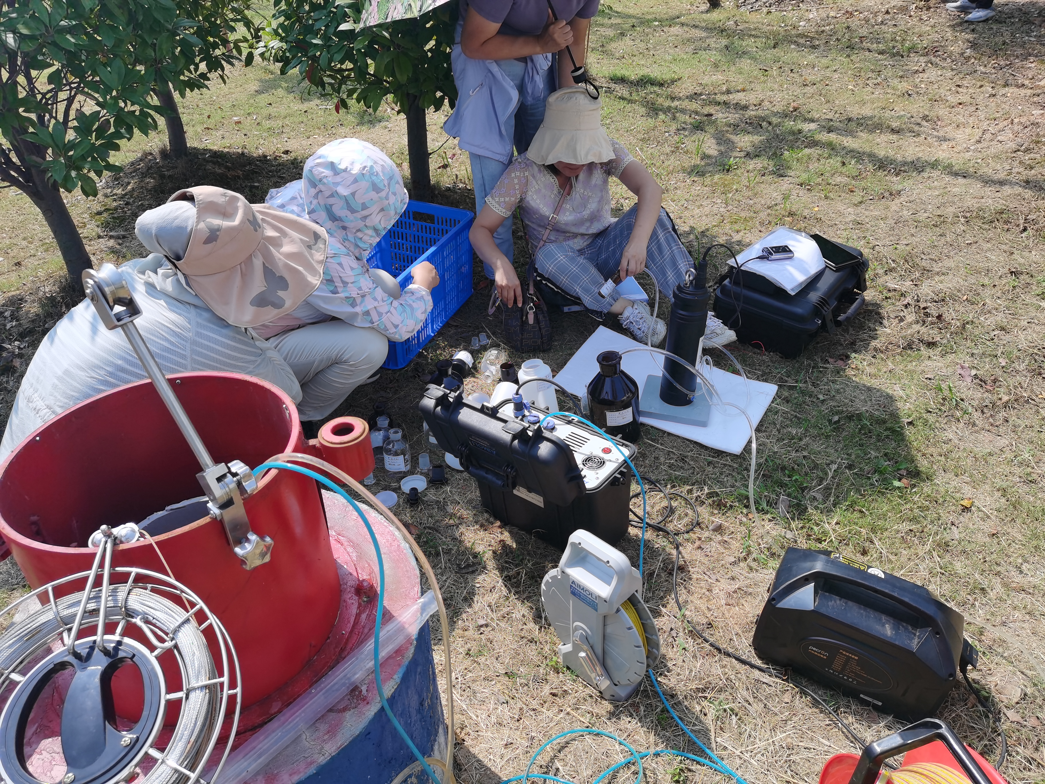 潛水泵洗井氣囊泵采樣現(xiàn)場(chǎng)案例